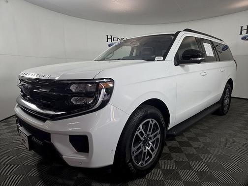 Oxford White 2025 Ford Expedition Max Active 4x2
