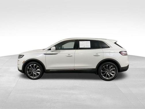 2021 Lincoln Nautilus Reserve
