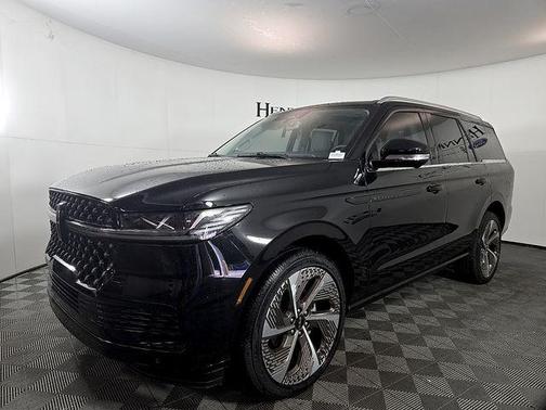 Infinite Black Metallic Clearcoat 2026 Lincoln Navigator Black Label