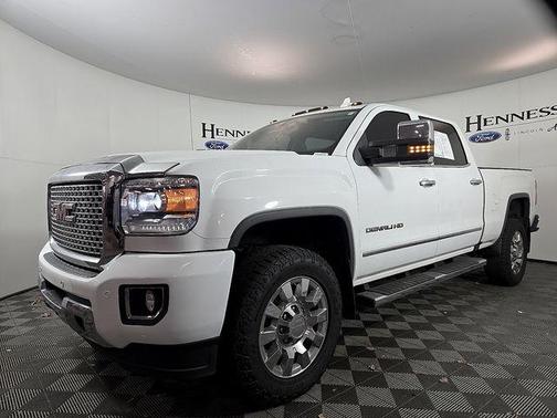 2016 GMC Sierra 2500 Denali