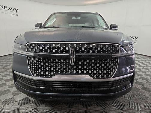 Flight Blue Metallic Clearcoat 2026 Lincoln Navigator Reserve