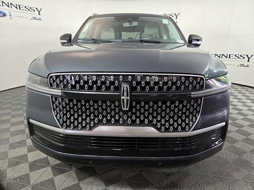 Flight Blue Metallic Clearcoat 2026 Lincoln Navigator Reserve