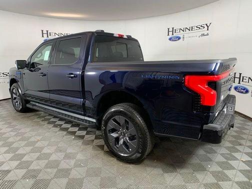 2025 Ford F-150 Lightning LARIAT