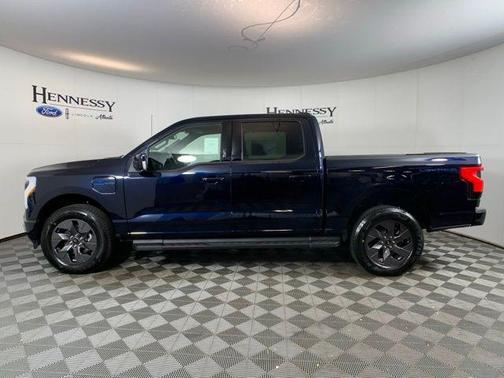 2025 Ford F-150 Lightning LARIAT
