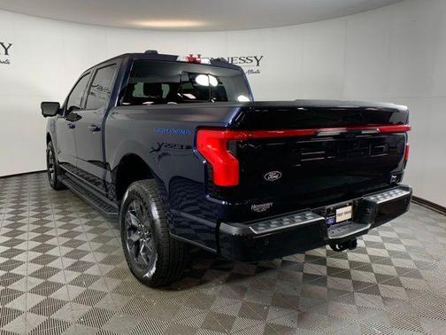 2025 Ford F-150 Lightning LARIAT