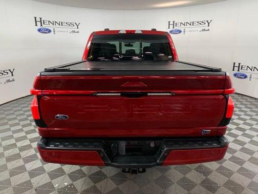 2023 Ford F-150 Lightning LARIAT
