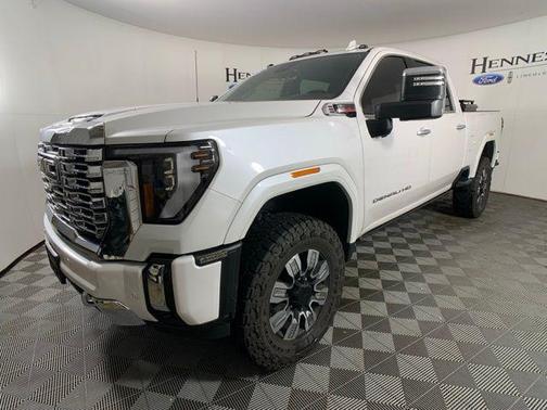 2024 GMC Sierra 2500 Denali