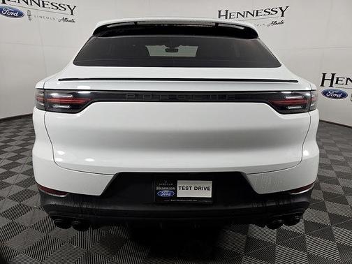 2022 Porsche Cayenne Cayenne