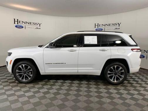 2022 Jeep Grand Cherokee Overland