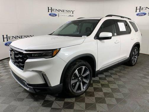 2023 Honda Pilot Touring 8-Passenger