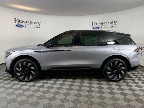 2025 Lincoln Nautilus Reserve