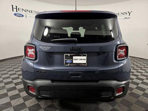 Slate Blue Pearlcoat 2023 Jeep Renegade Upland