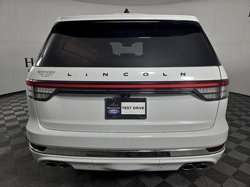 Pristine White Metallic Tri-Coat 2025 Lincoln Aviator Black Label AWD