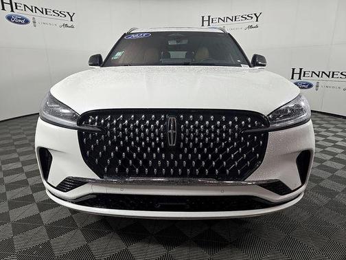 Pristine White Metallic Tri-Coat 2025 Lincoln Aviator Black Label AWD