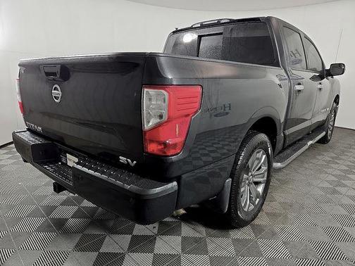 2019 Nissan Titan SV