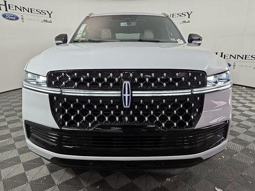 2025 Lincoln Navigator Black Label