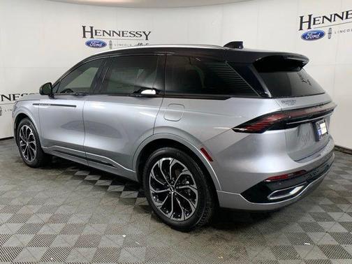 2025 Lincoln Nautilus Reserve