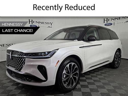 White Platinum Metallic Tri-Coat 2026 Lincoln Nautilus Reserve