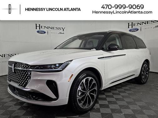 White Platinum Metallic Tri-Coat 2026 Lincoln Nautilus Reserve