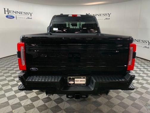 2025 Ford F-250 Platinum