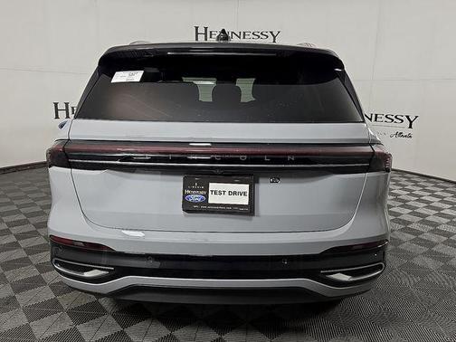 Gray Matter Metallic Clearcoat 2026 Lincoln Nautilus Reserve