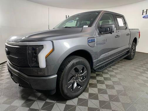 2024 Ford F-150 Lightning XLT