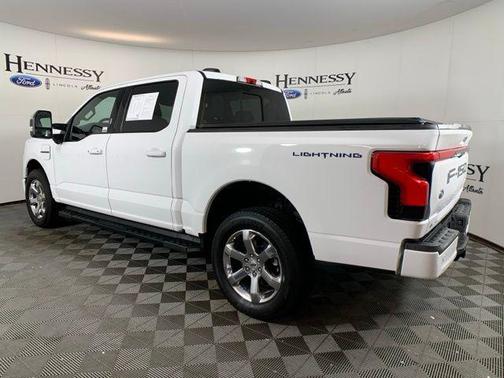 2023 Ford F-150 Lightning LARIAT