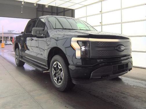 2023 Ford F-150 Lightning XLT