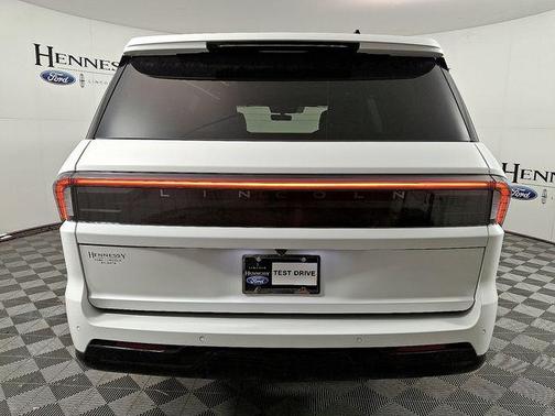 2025 Lincoln Navigator Black Label