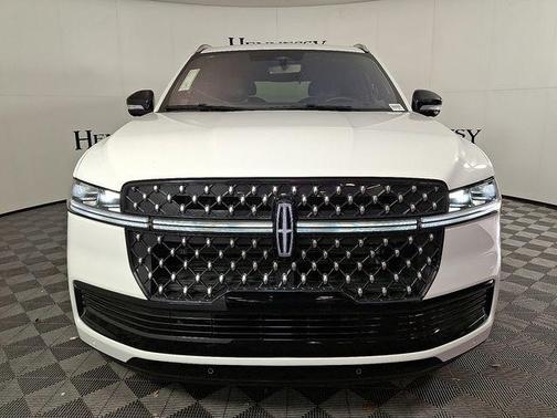 2025 Lincoln Navigator Black Label