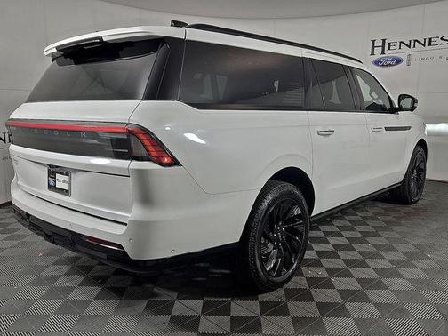 2025 Lincoln Navigator Reserve