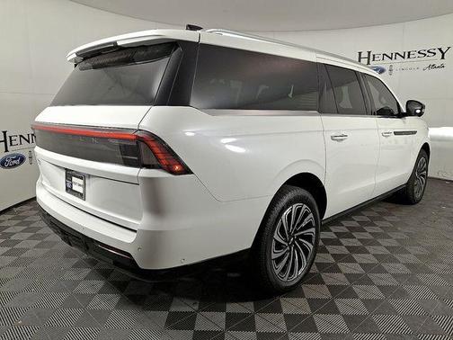 2025 Lincoln Navigator Black Label