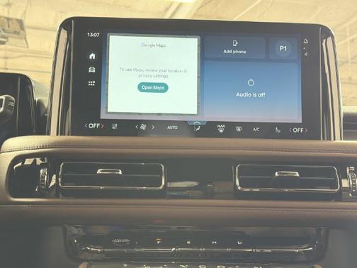 White Metallic 2027 Lincoln Aviator Reserve AWD