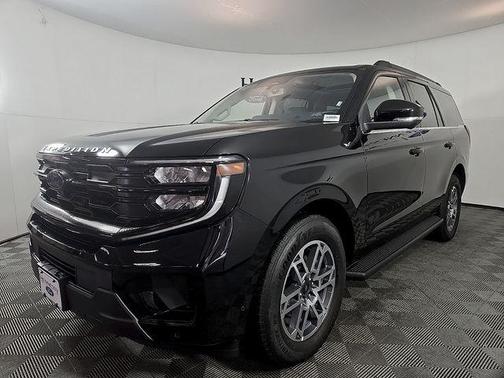 Black Metallic 2025 Ford Expedition Active