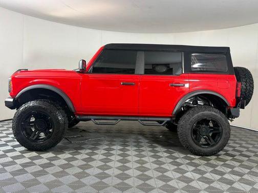 2023 Ford Bronco Base