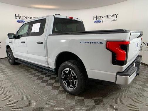 2023 Ford F-150 Lightning XLT
