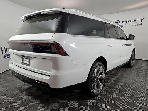 White 2026 Lincoln Navigator Black Label