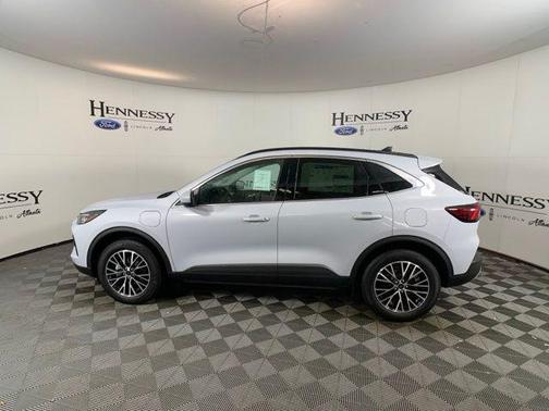 2025 Ford Escape PHEV SE