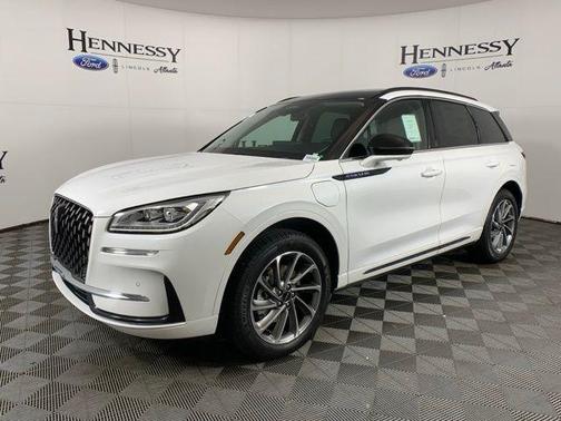 Pristine White Metallic Tri-Coat 2025 Lincoln Corsair Grand Touring