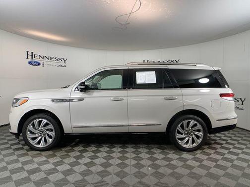 2024 Lincoln Navigator Reserve