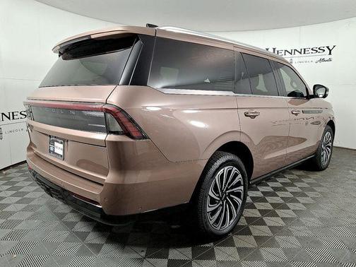 2025 Lincoln Navigator Black Label