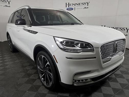 Pristine White Metallic Tri-Coat 2023 Lincoln Aviator Reserve AWD