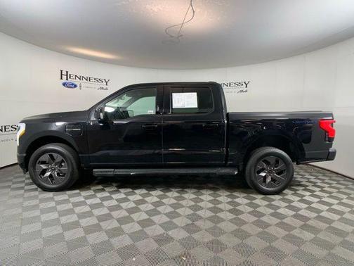 2022 Ford F-150 Lightning LARIAT