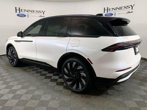 2025 Lincoln Nautilus Reserve