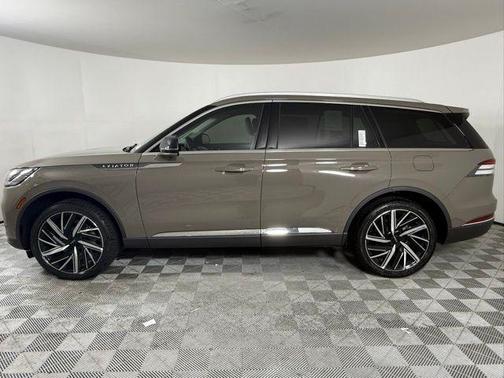 2025 Lincoln Aviator Reserve AWD
