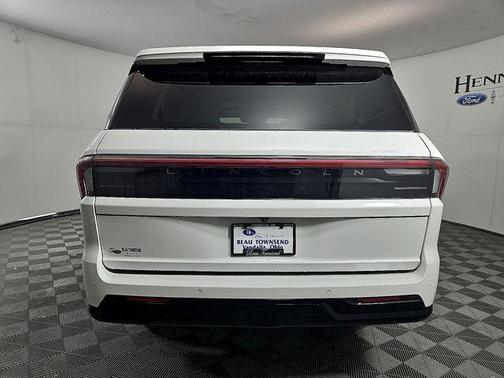 2025 Lincoln Navigator Reserve