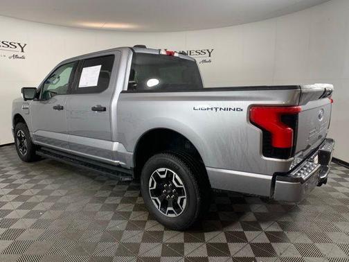 2023 Ford F-150 Lightning XLT