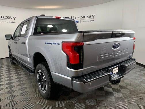 2023 Ford F-150 Lightning XLT