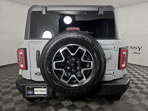 Avalanche 2026 Ford Bronco Outer Banks