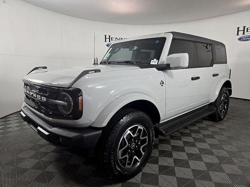 Avalanche 2026 Ford Bronco Outer Banks